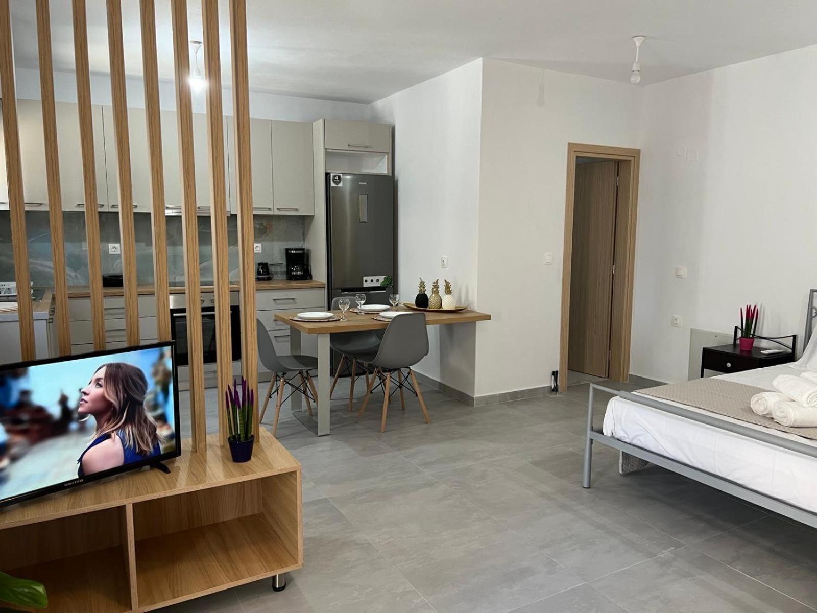 Vespista Boutique Apartment Skiathos Town Exterior photo