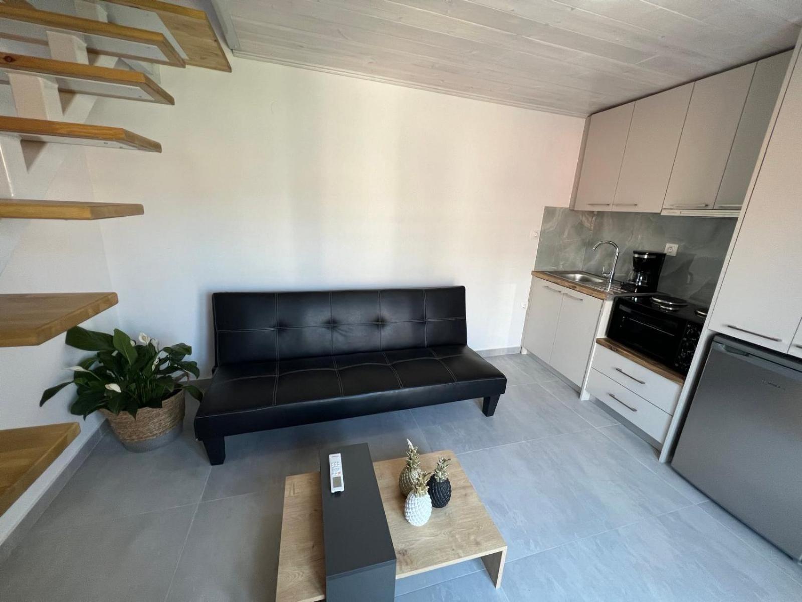Vespista Boutique Apartment Skiathos Town Exterior photo